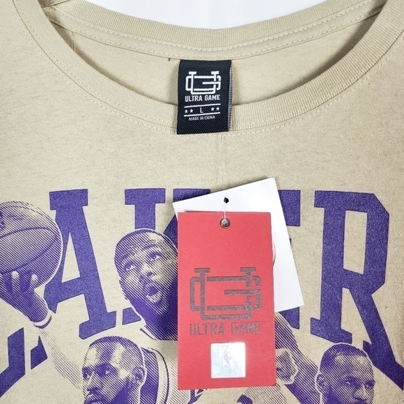 UO ULTRA GAME Los Angeles Lakers Lebron James Tee NWT - Picture 4 of 5